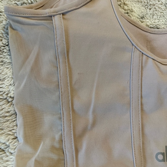 Alo Yoga Mesh Crop - Picture 4 of 4